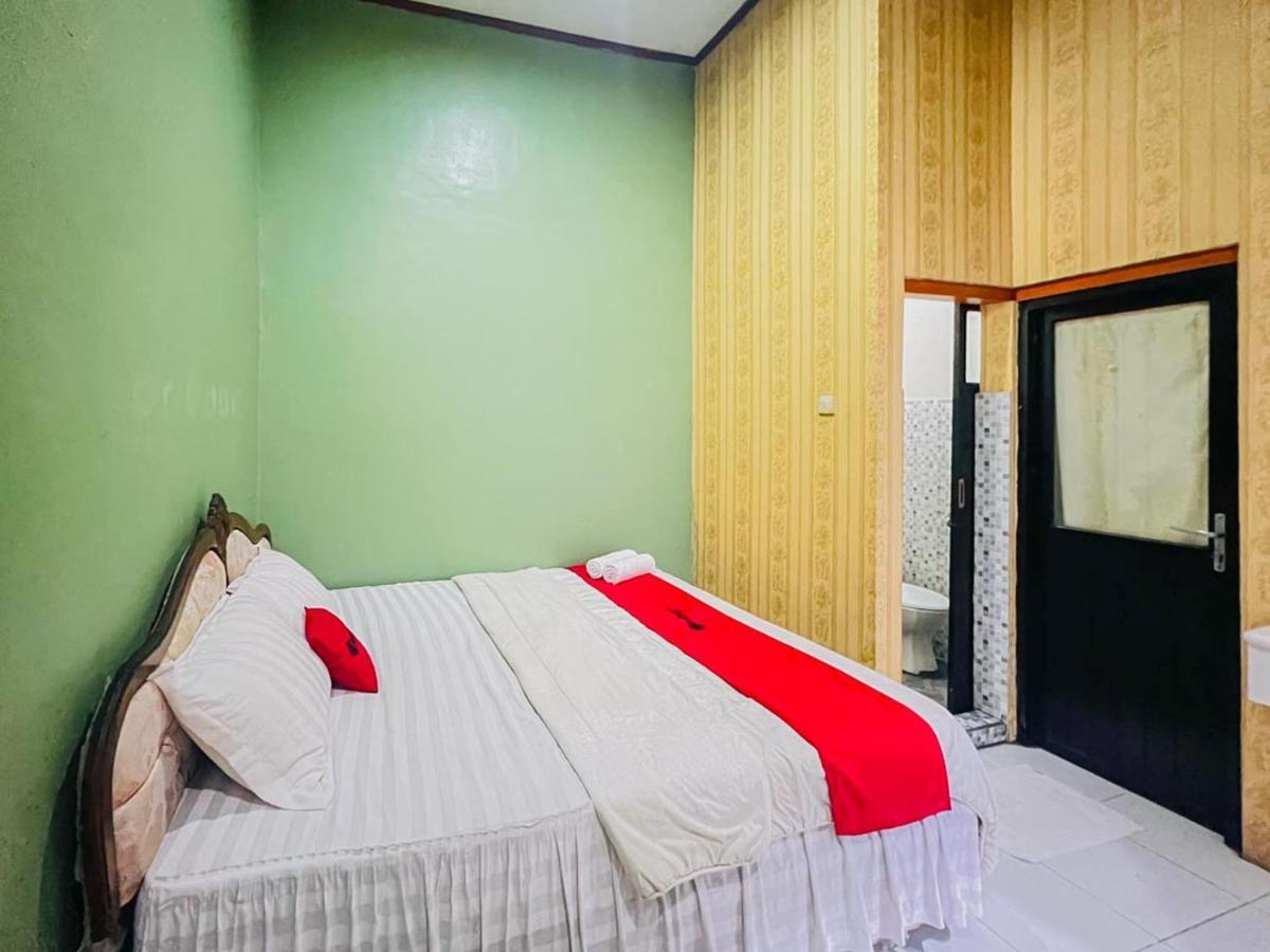 Reddoorz Near Sunrise Mall Mojokerto Exterior foto